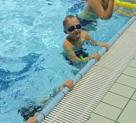 Uczniowie klas I–III z Bielska Podlaskiego uczą się pływać na „Wodniku”