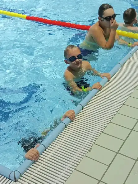 Uczniowie klas I–III z Bielska Podlaskiego uczą się pływać na „Wodniku”