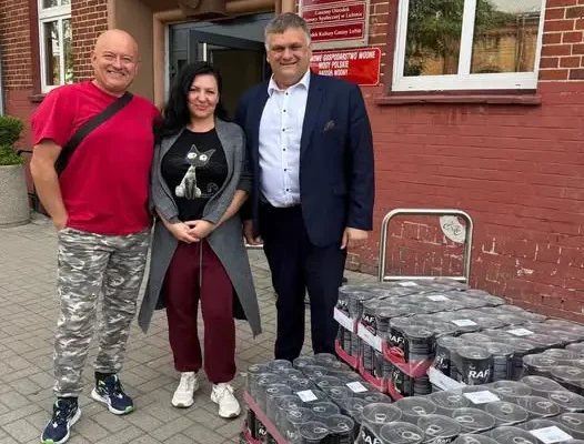 Gmina Lubin wspiera wolno żyjące koty – 720 puszek karmy od Urzędu Gminy