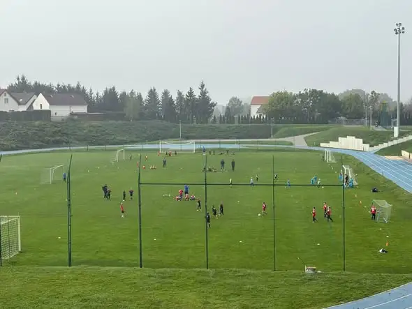 Turniej ŻAK w Ścinawie: młode talenty na stadionie Odry