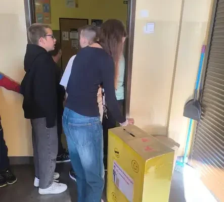 Tomasz Pakos zwycięzcą wyborów do Samorządu Uczniowskiego w SP3 Lubin