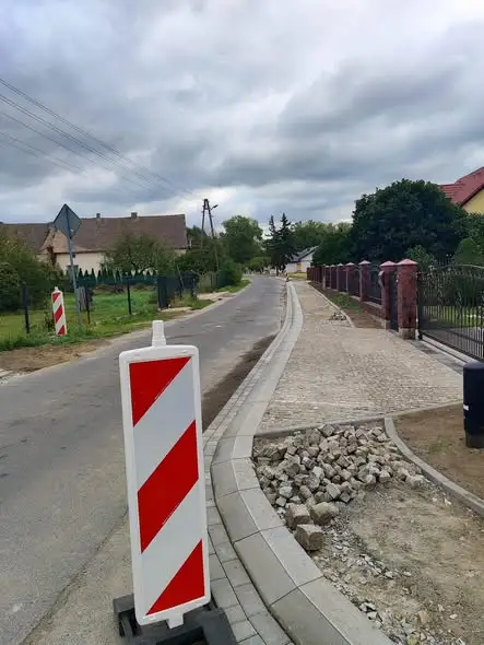 Gawrony: modernizacja drogi i nowy chodnik poprawią bezpieczeństwo mieszkańców